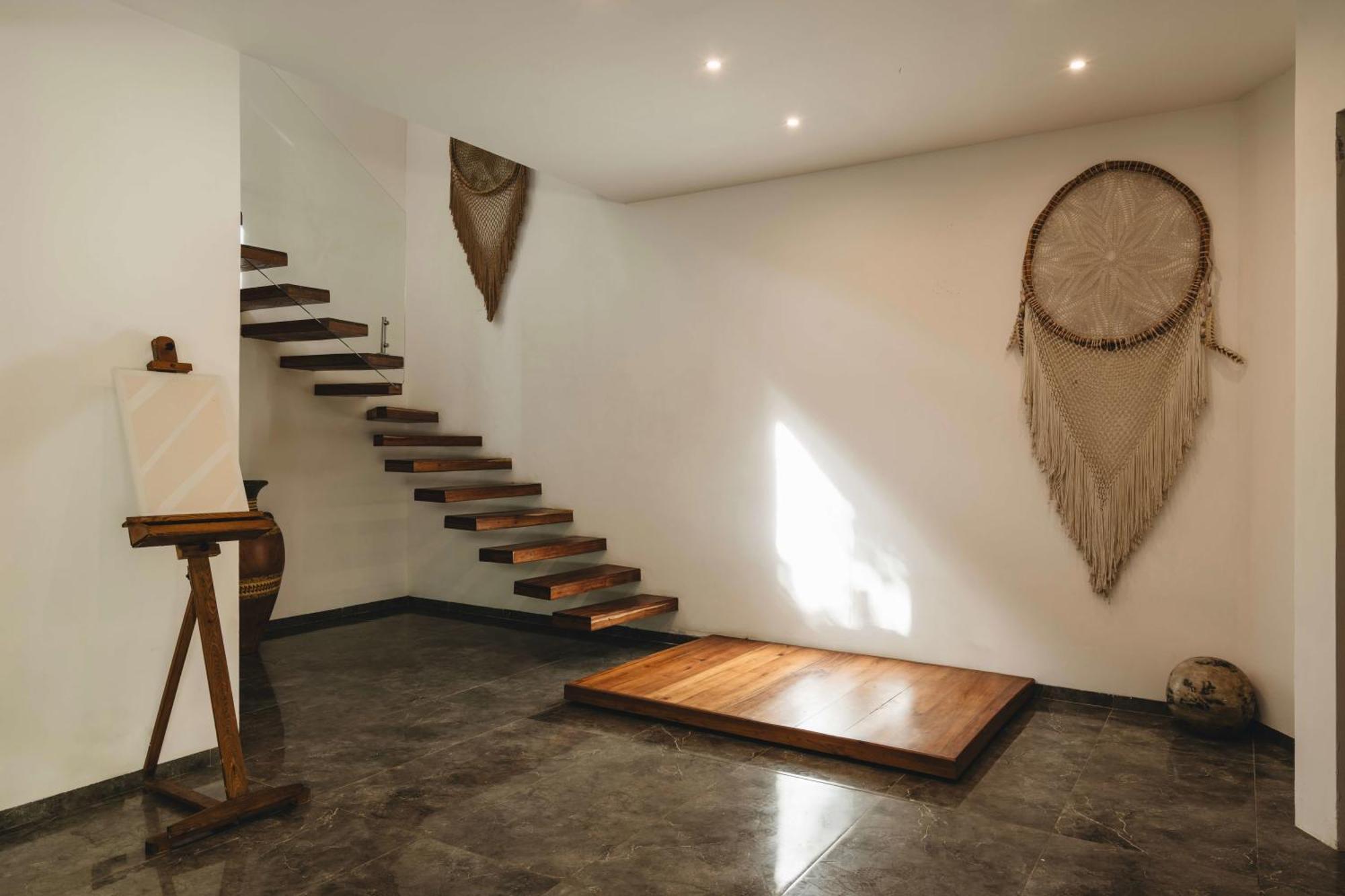 Stylish 4br Concierge Services & Pool Gated Villa *