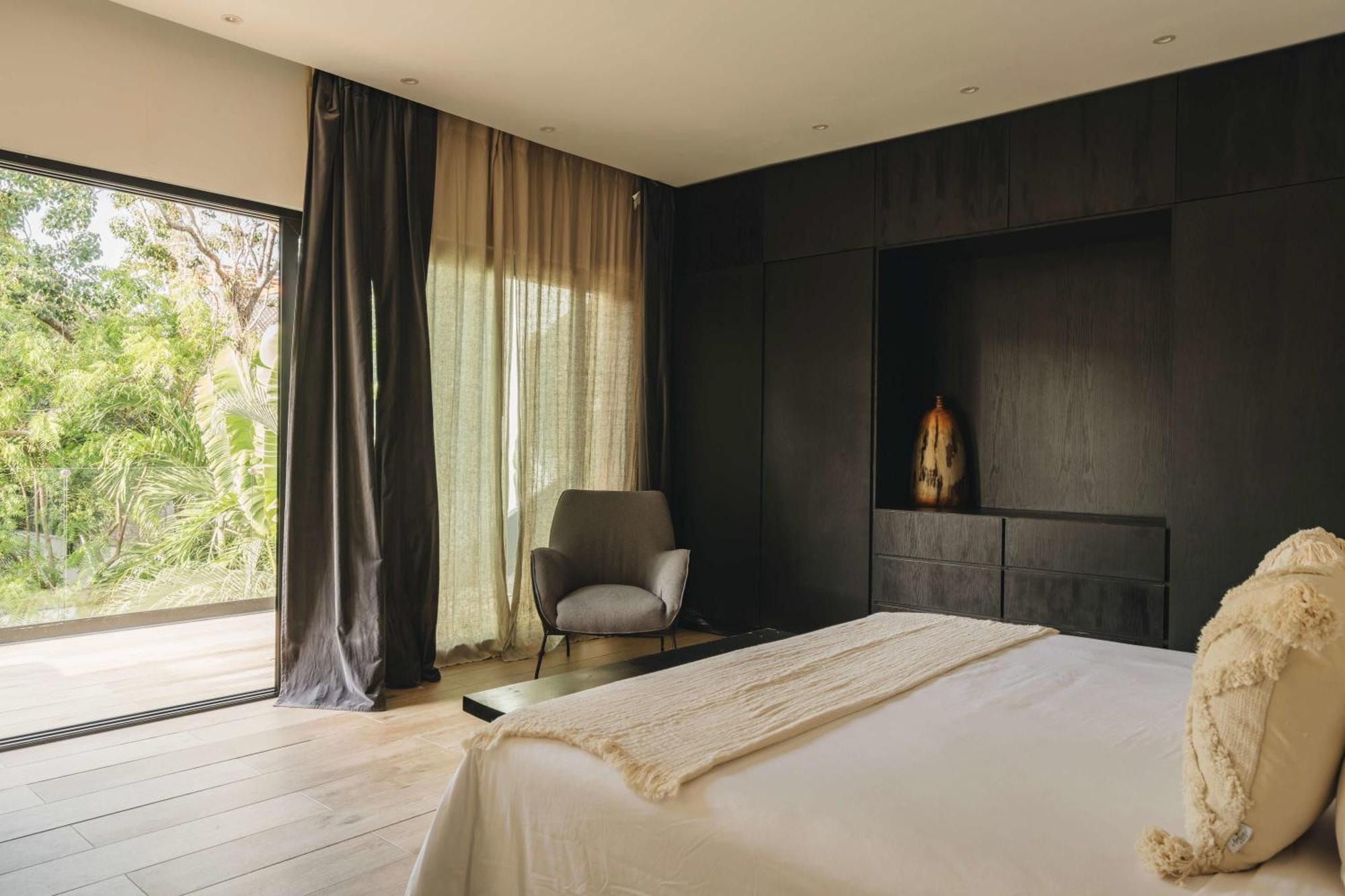 Villa Stylish 4br Concierge Services & Pool Gated *