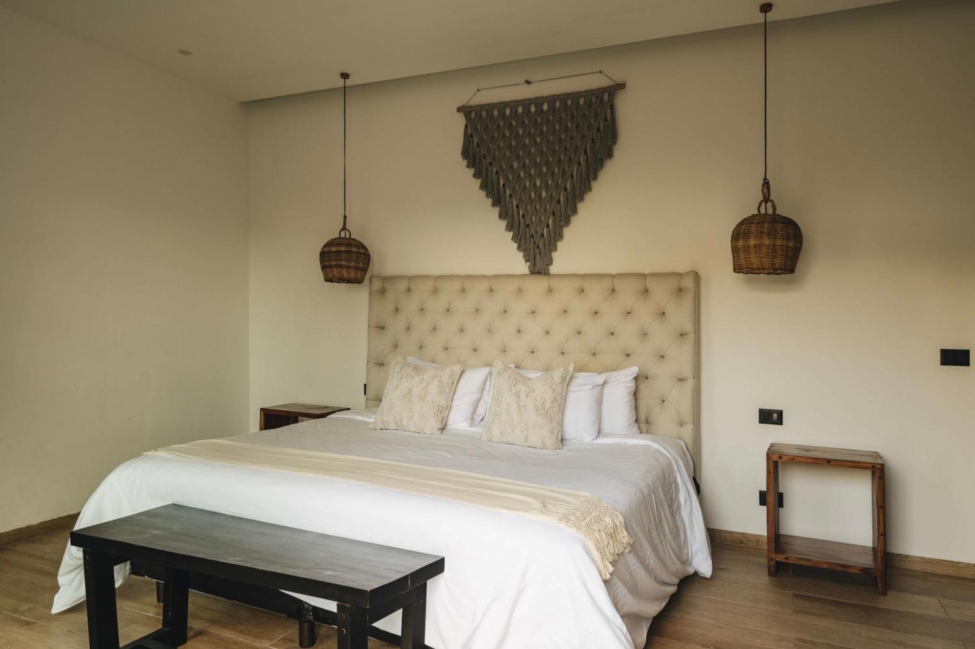 Stylish 4br Concierge Services & Pool Gated Pousada *